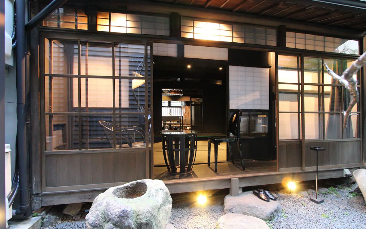 喧噪から離れて落ち着ける新しい大阪観光のカタチ メインビジュアル