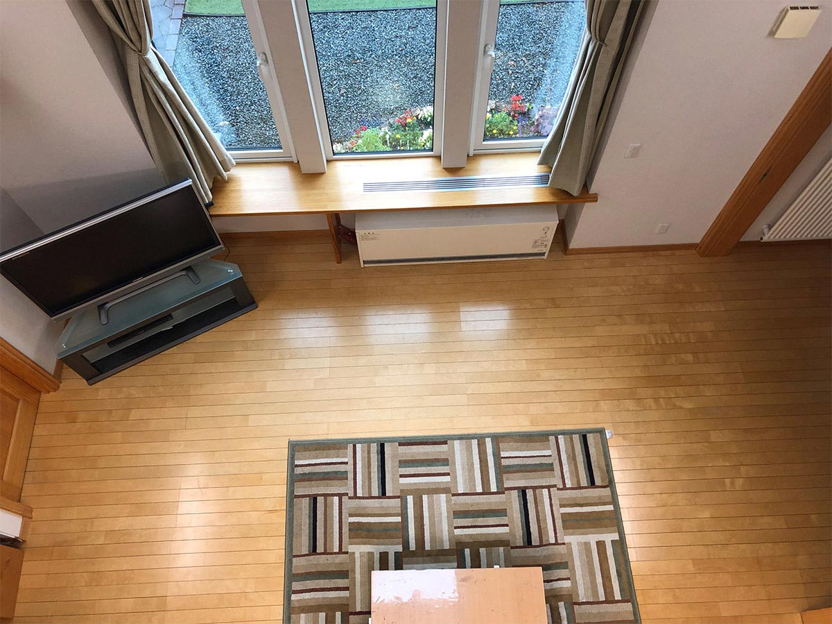 吹き抜けの共用リビング。前田課長とまちづくりについて熱く語る場となるか。