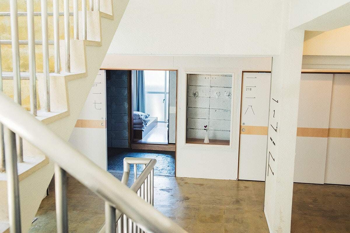 構造や扉、壁のテクスチャーなど、元々のものがもつ特徴が随所に残されている