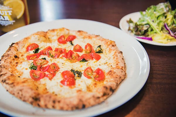 ピッツェリア ルナ エ ドルチェ