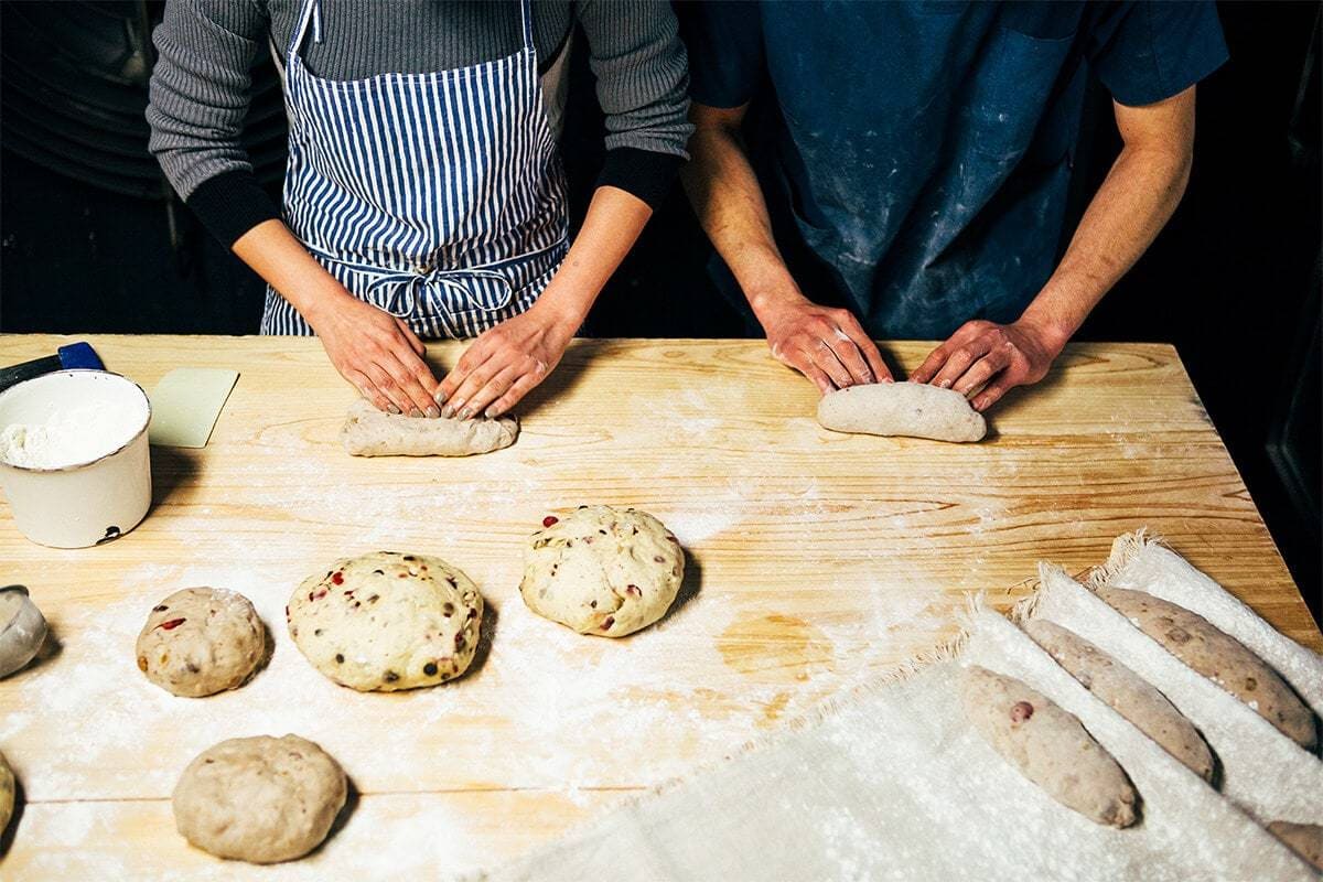 パンと旅するプラン1日目のパン生地づくり