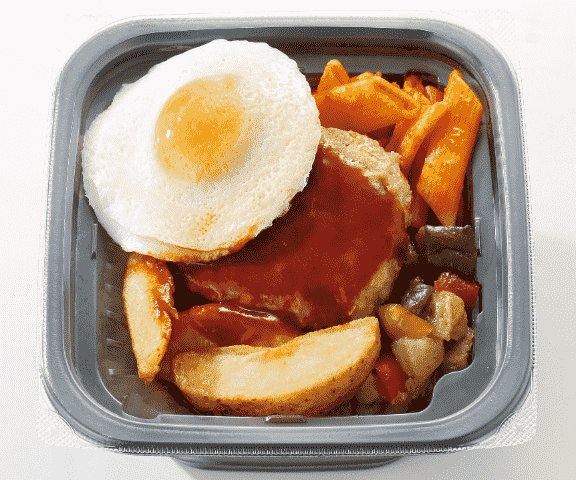 自社製ハンバーグのロコモコ丼